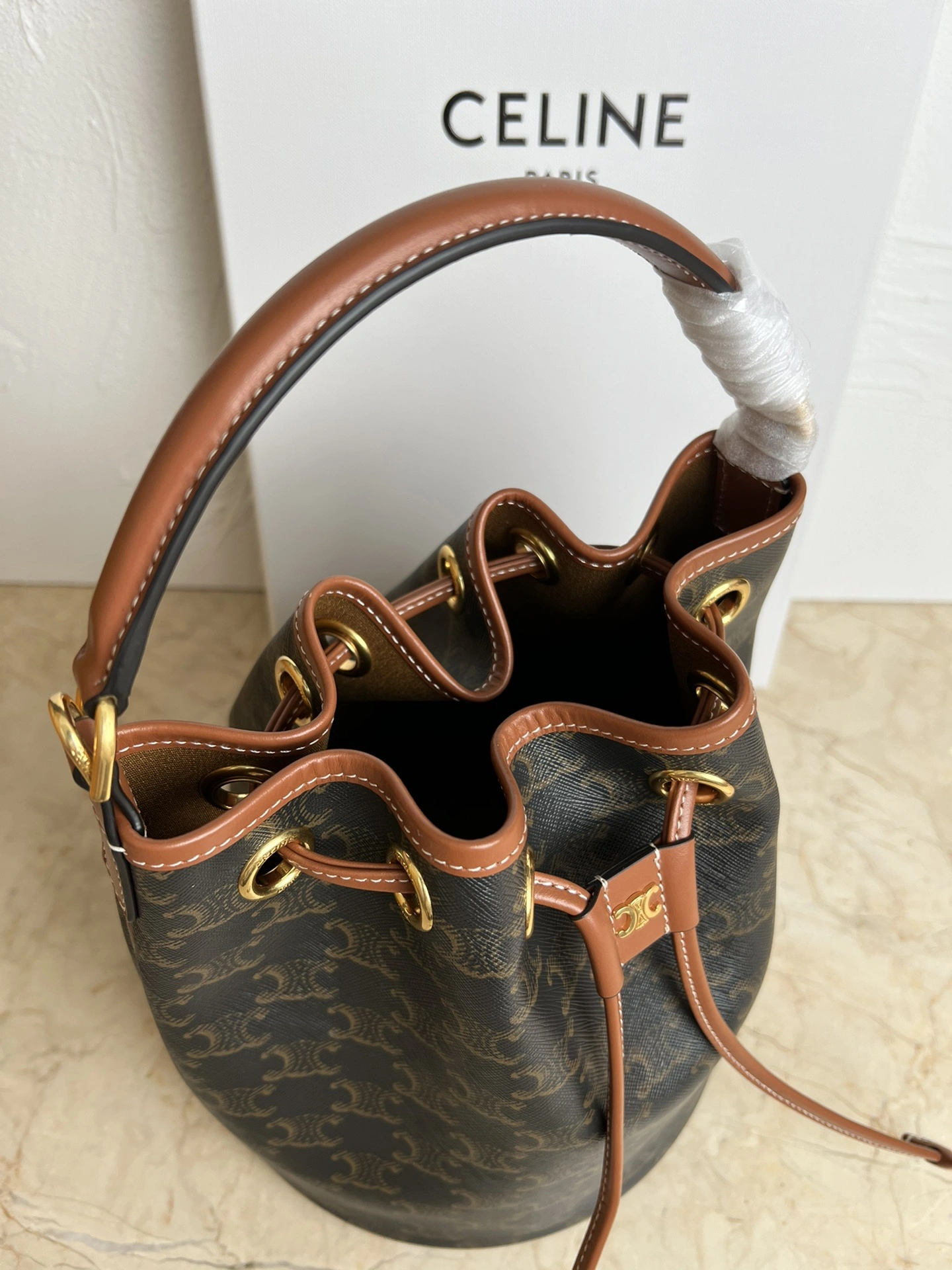 Premium Celine Bucket Bags 71819