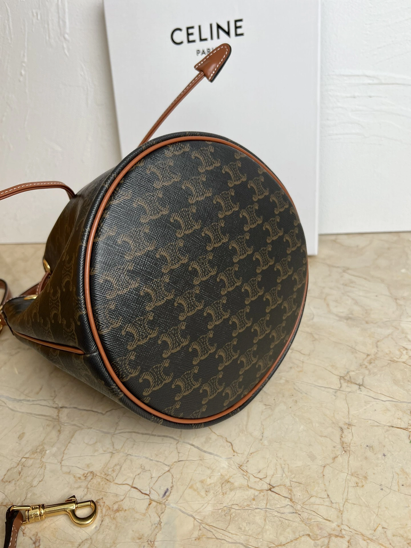 Premium Celine Bucket Bags 71819