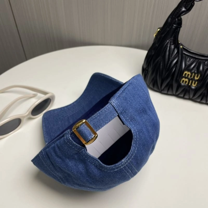 Celine Caps Neat 260421