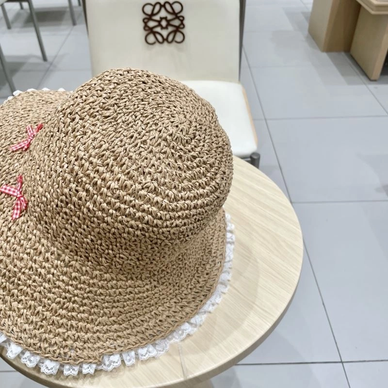 Celine Caps Effortless 260417