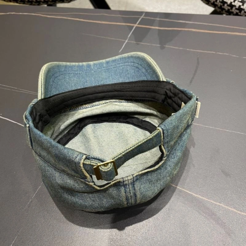 Celine Caps Versatile 260412