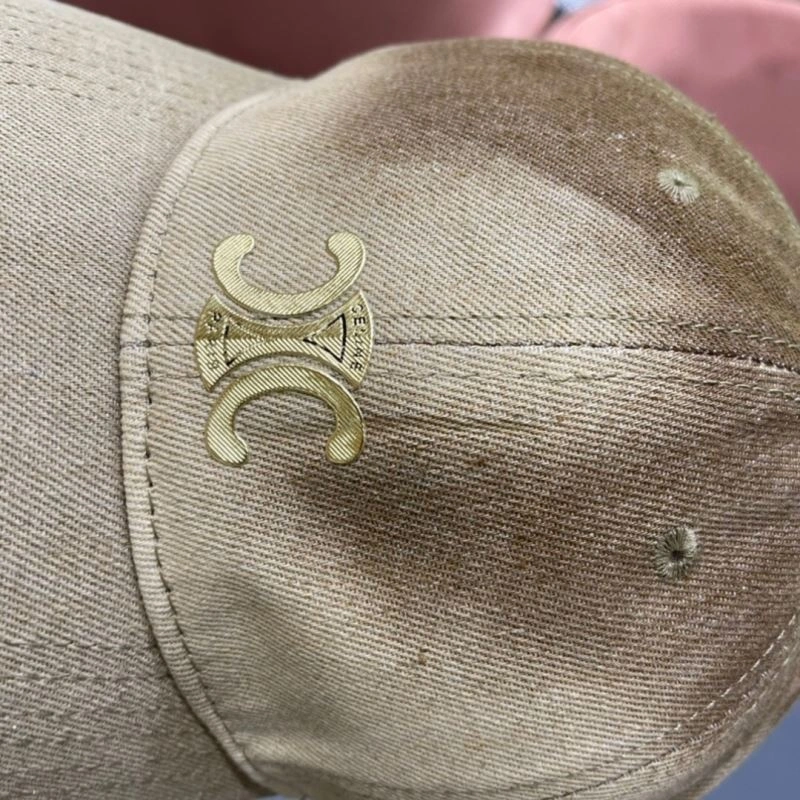 Celine Caps TechFriendly 260203