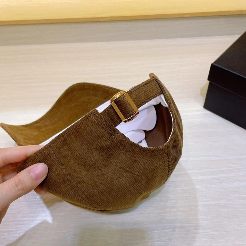 UrbanChic Celine Caps 262458