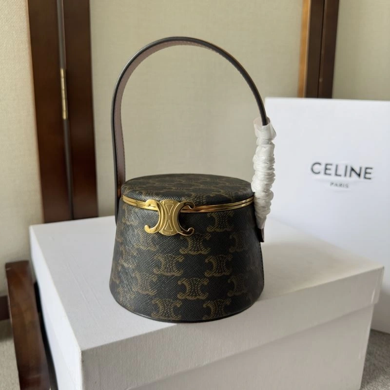 Supportive Celine Cosmetic Bags 60561