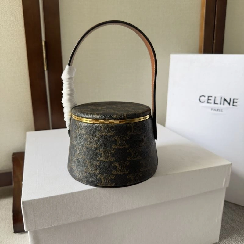Supportive Celine Cosmetic Bags 60561