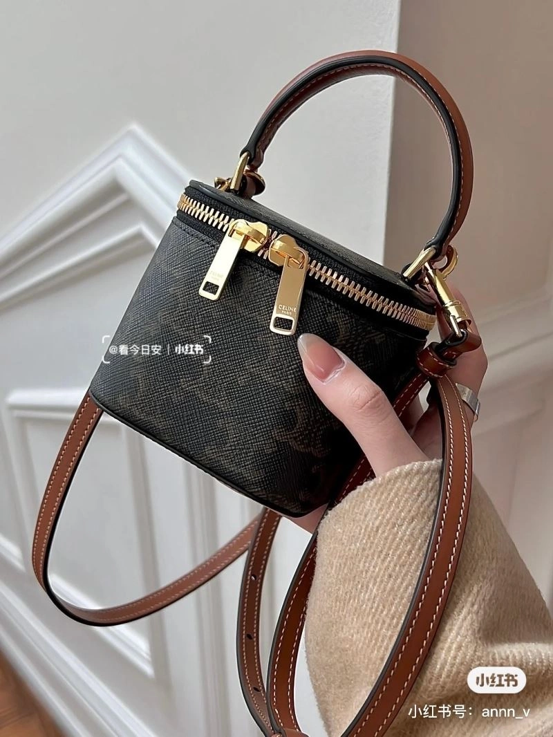 Celine Cosmetic Bags Tailored 60565
