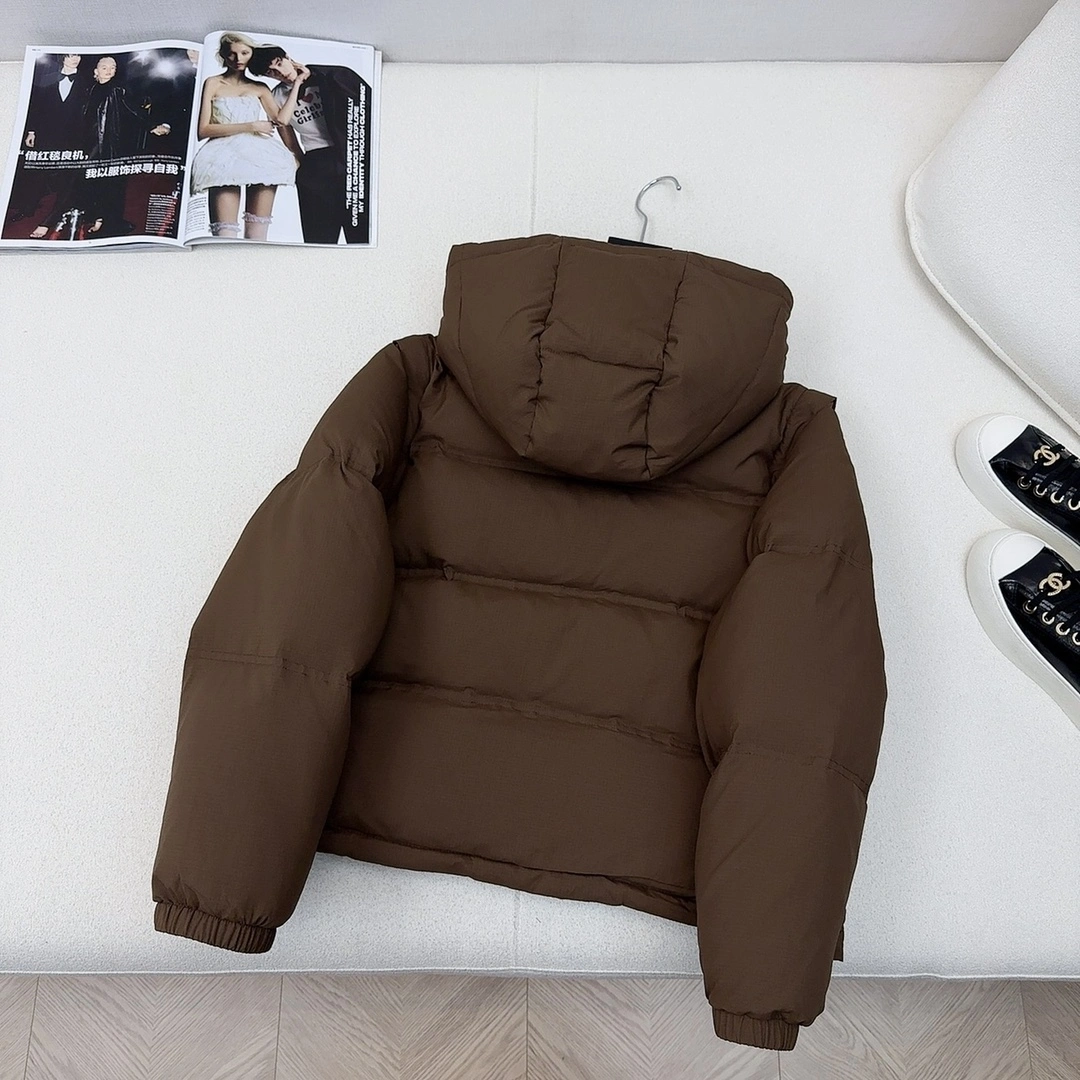 MoistureWicking Celine Down Jackets 107536