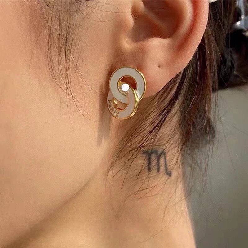 EyeCatching Celine Earrings 218625