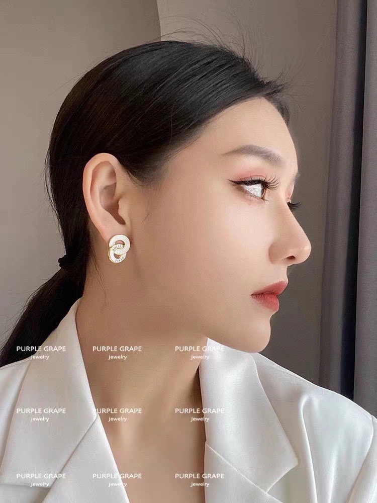 EyeCatching Celine Earrings 218625