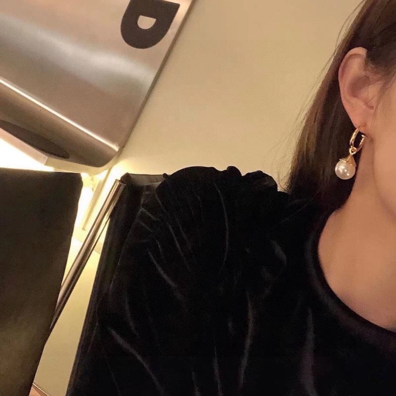 Celine Earrings SmoothTexture 218839