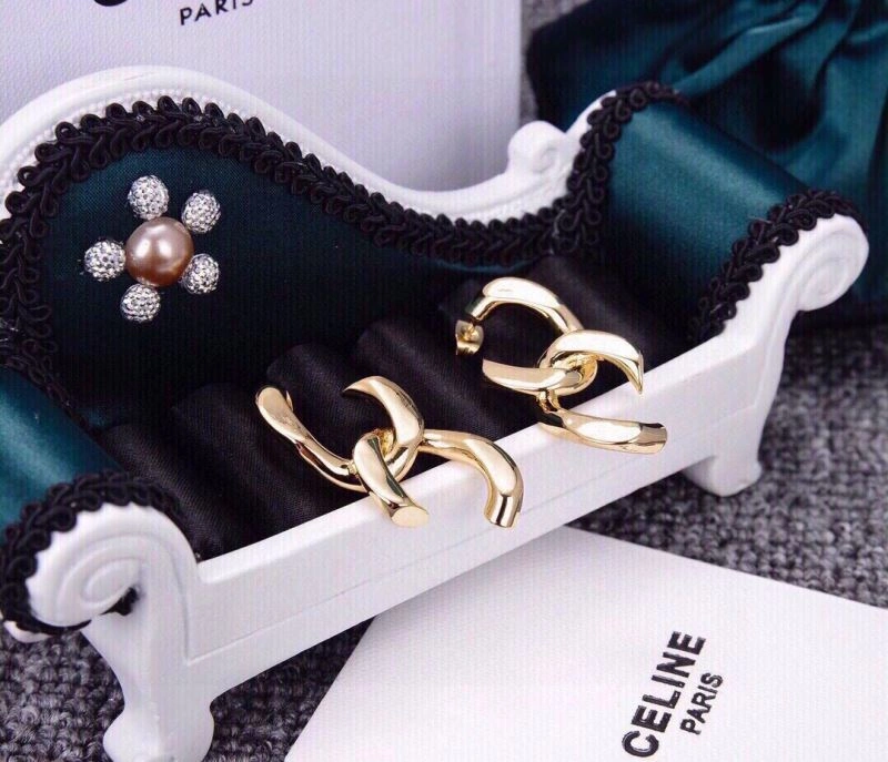 UrbanChic Celine Earrings 218720