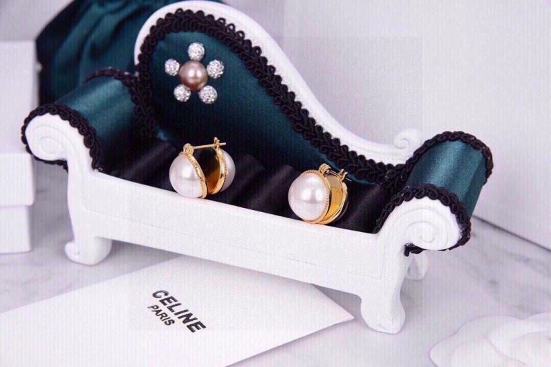 Celine Earrings Compact 218573