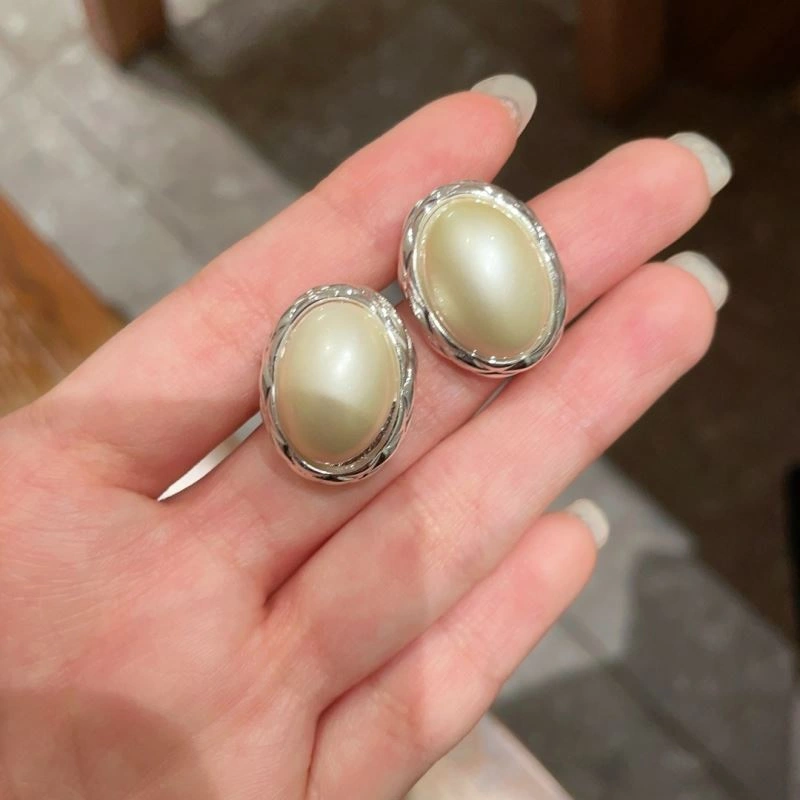 Refined Celine Earrings 218566