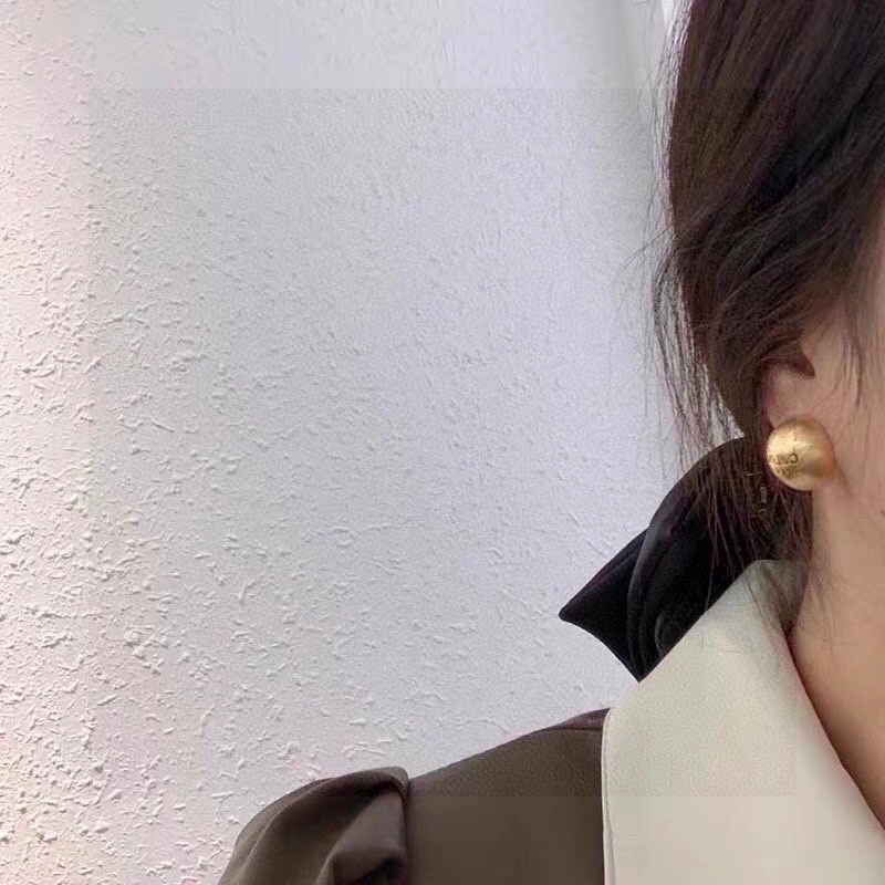 Celine Earrings Practical 218407