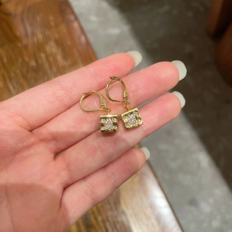 Celine Earrings Trendsetting 218405