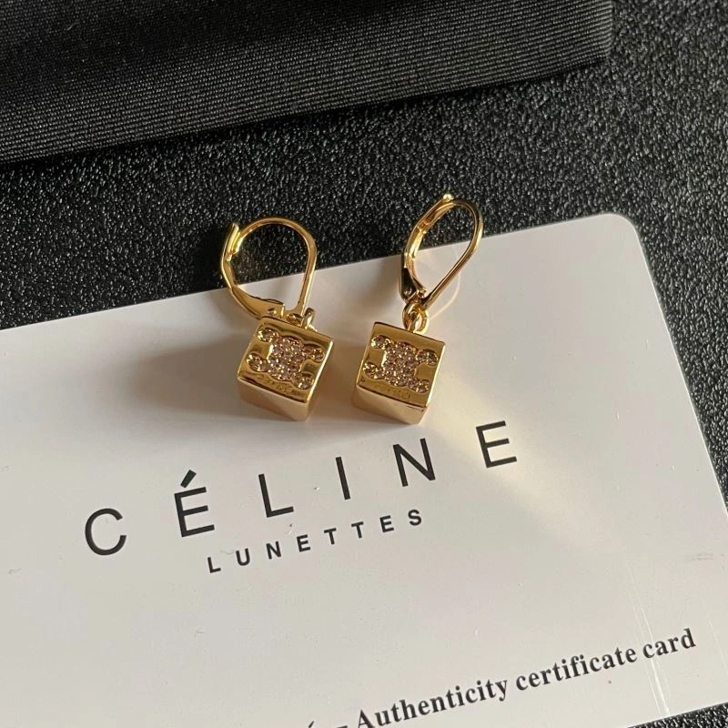 Celine Earrings Trendsetting 218405
