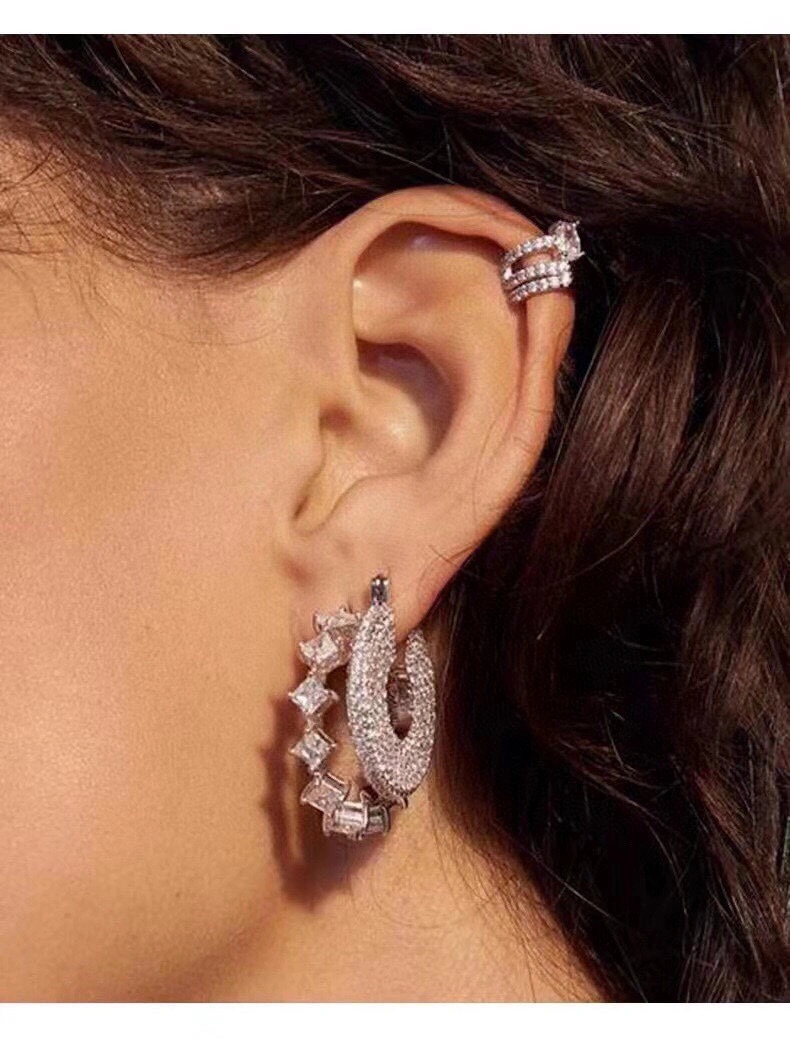 WaterResistant Celine Earrings 218410