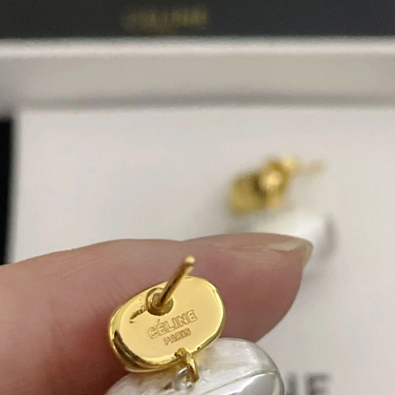 Celine Earrings Compact 218394