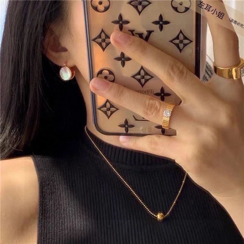 Minimalist Celine Earrings 218089