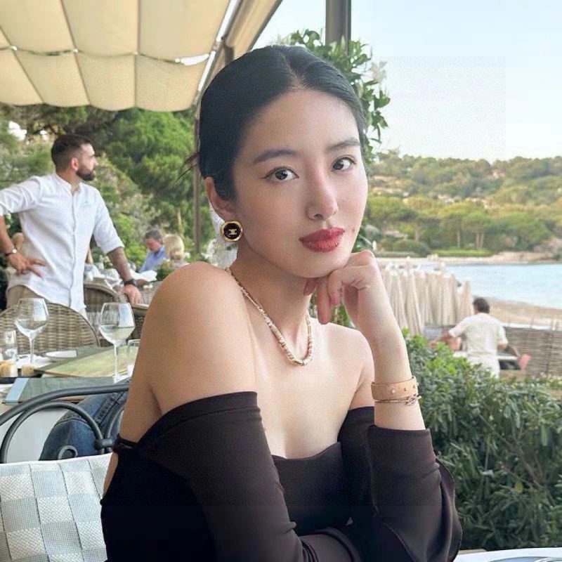 Youthful Celine Earrings 218071
