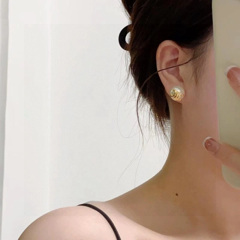 MoistureWicking Celine Earrings 217940