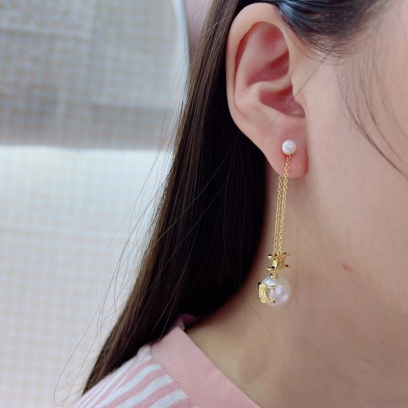 Celine Earrings Versatile 217935