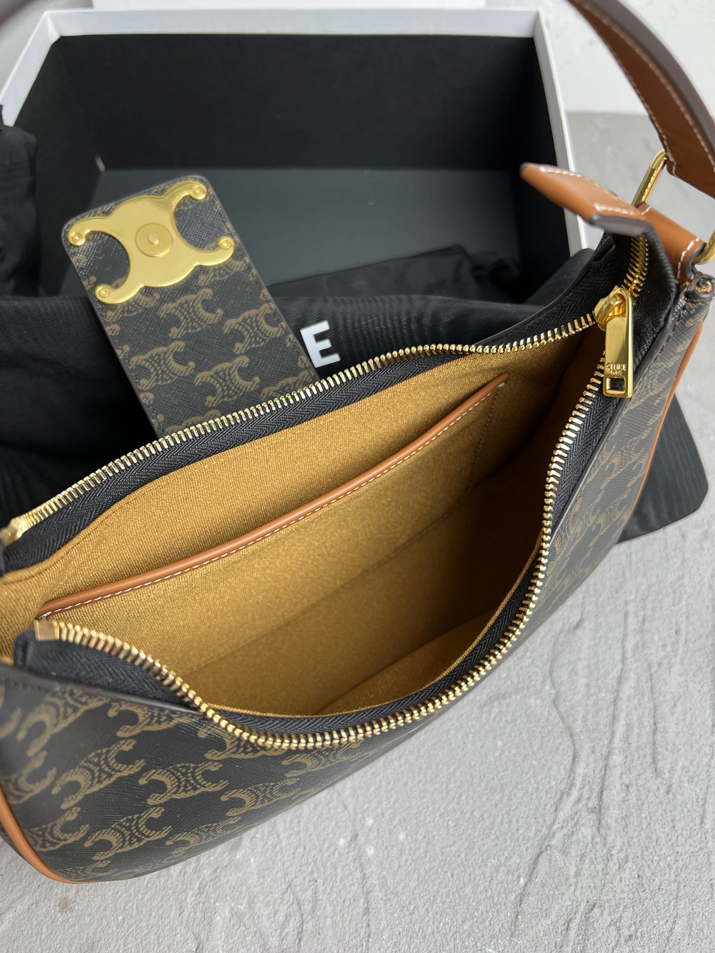 Celine Hobo Bags Lightweight 78496