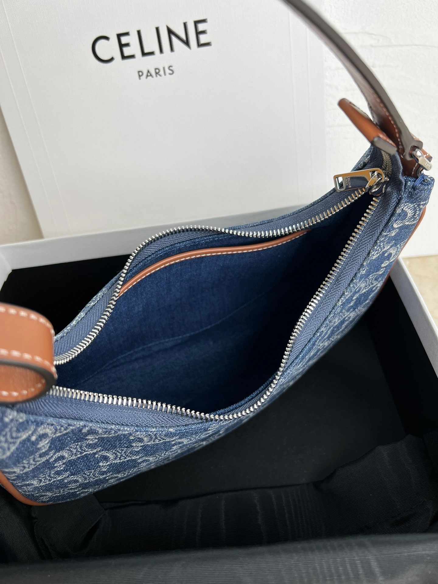 Celine Hobo Bags FreshLook 71820