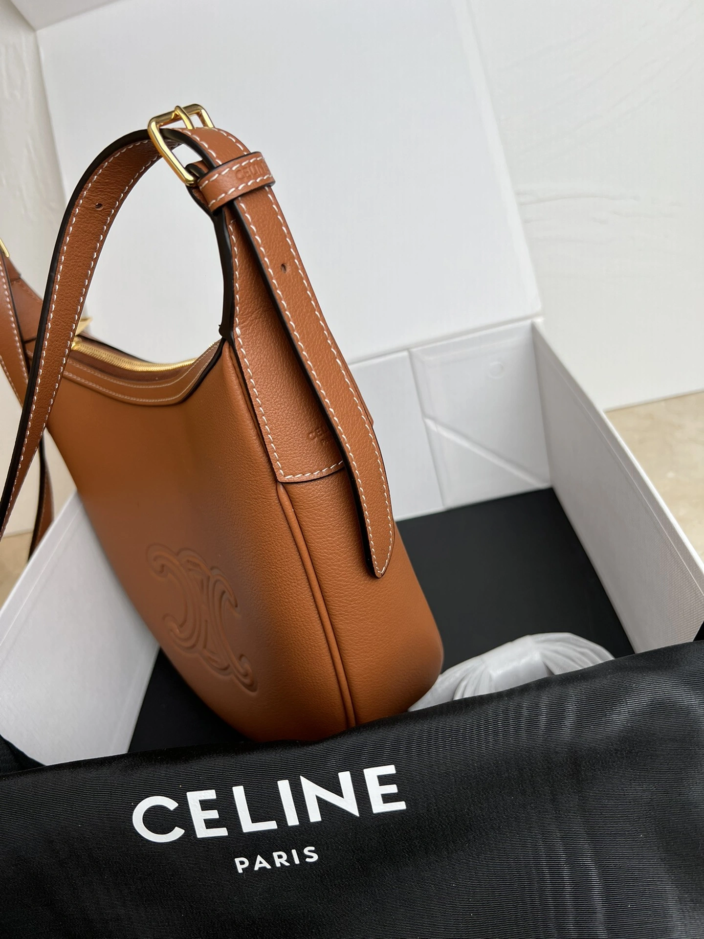 Celine Hobo Bags Attractive 71821