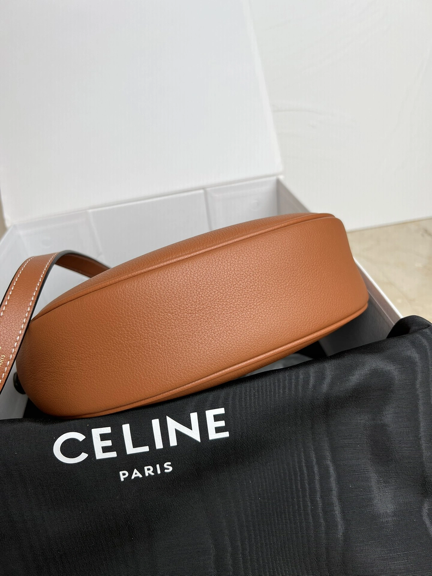 Celine Hobo Bags Attractive 71821