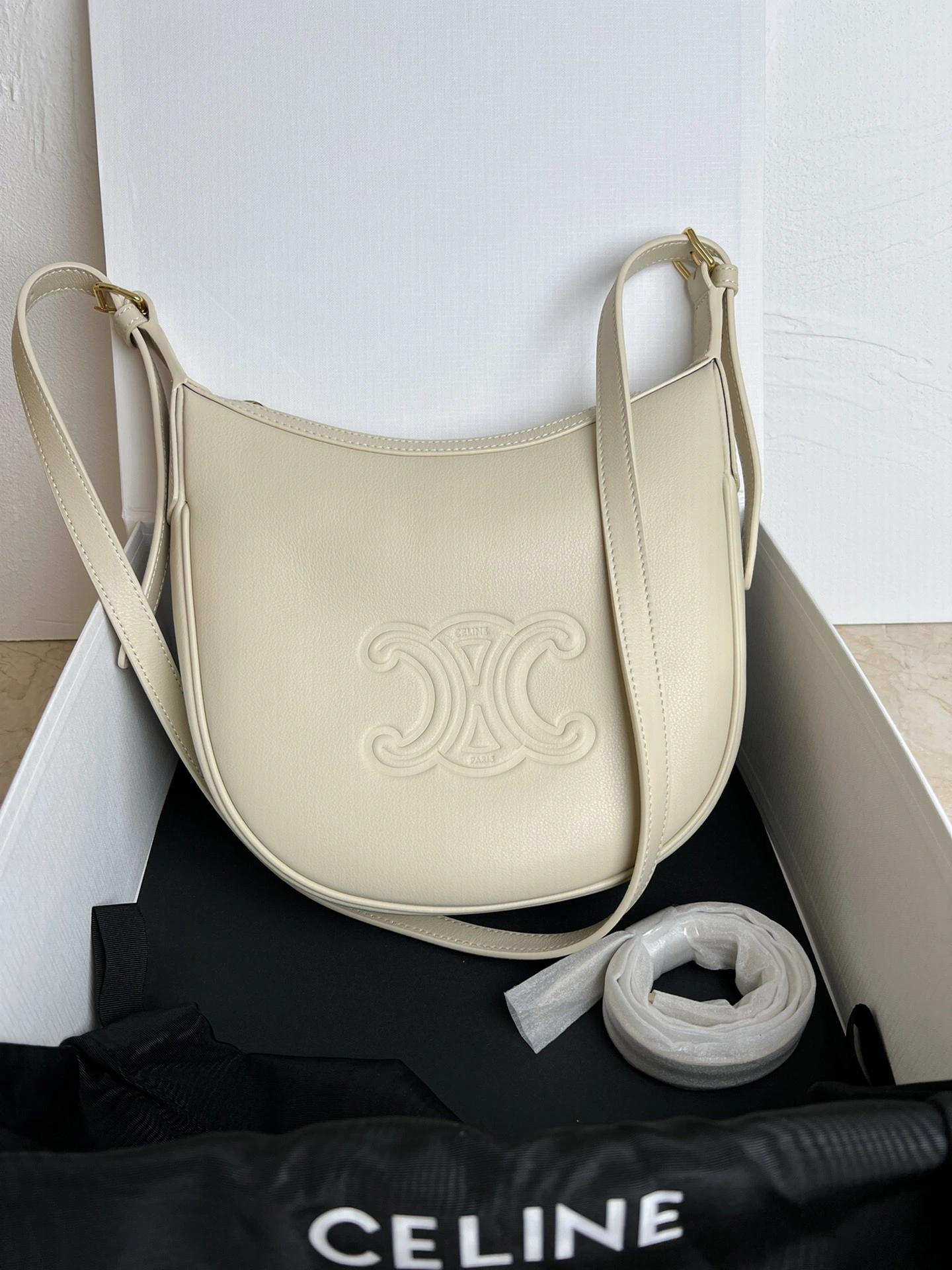 WellDesigned Celine Hobo Bags 71809
