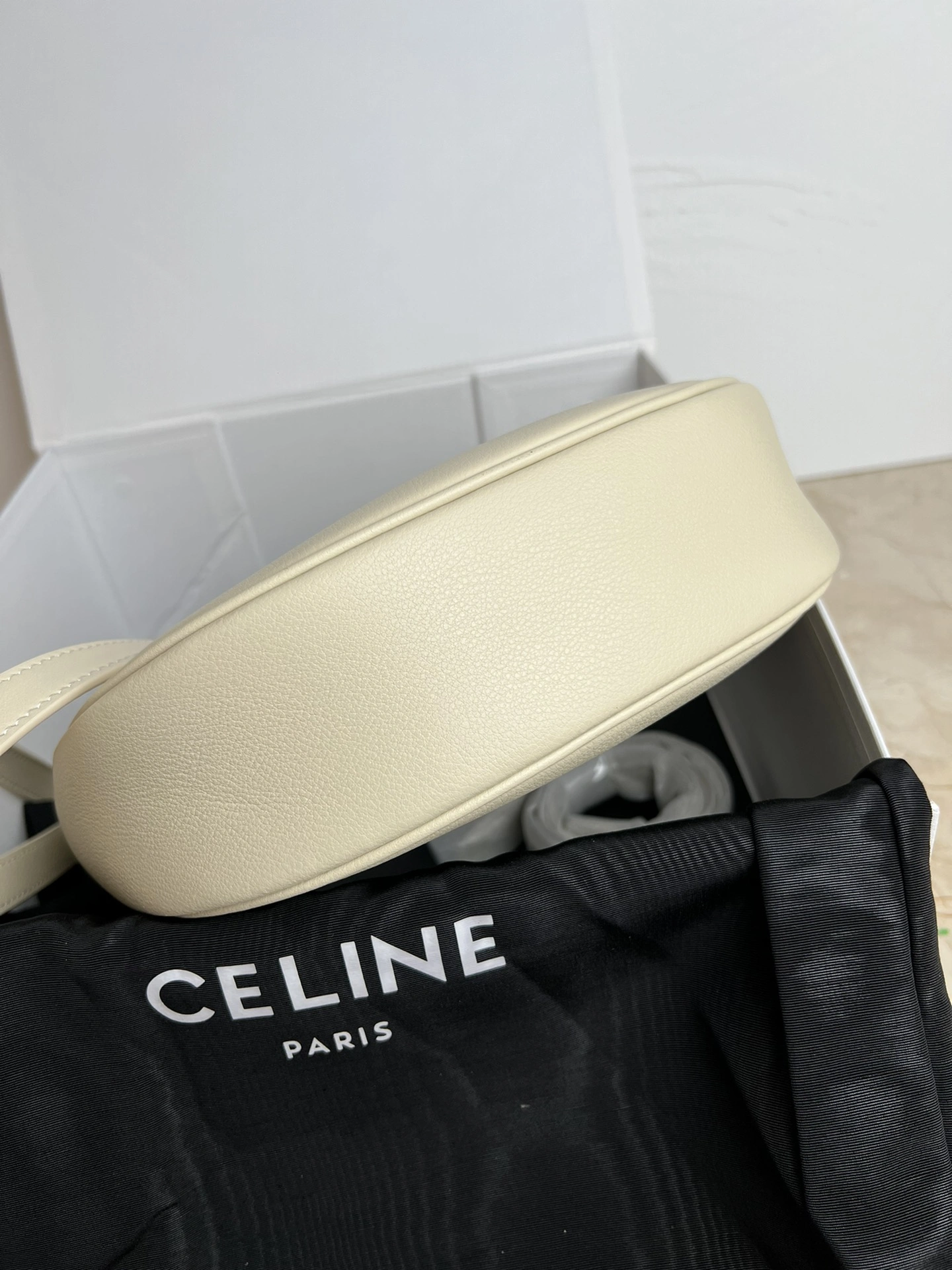 WellDesigned Celine Hobo Bags 71809