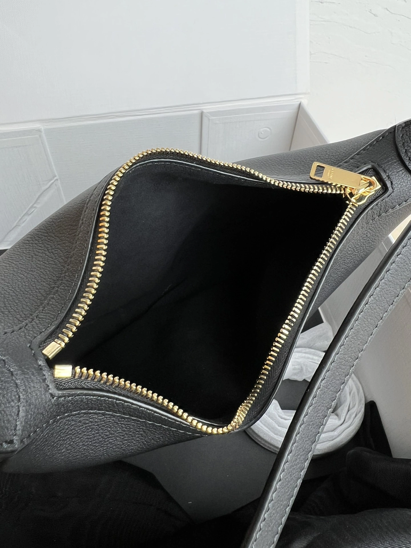 Trendsetting Celine Hobo Bags 71834