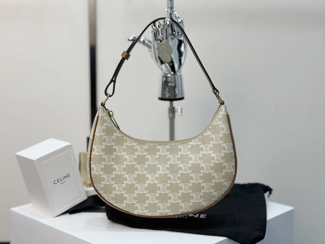 Celine Hobo Bags Sleek 94636