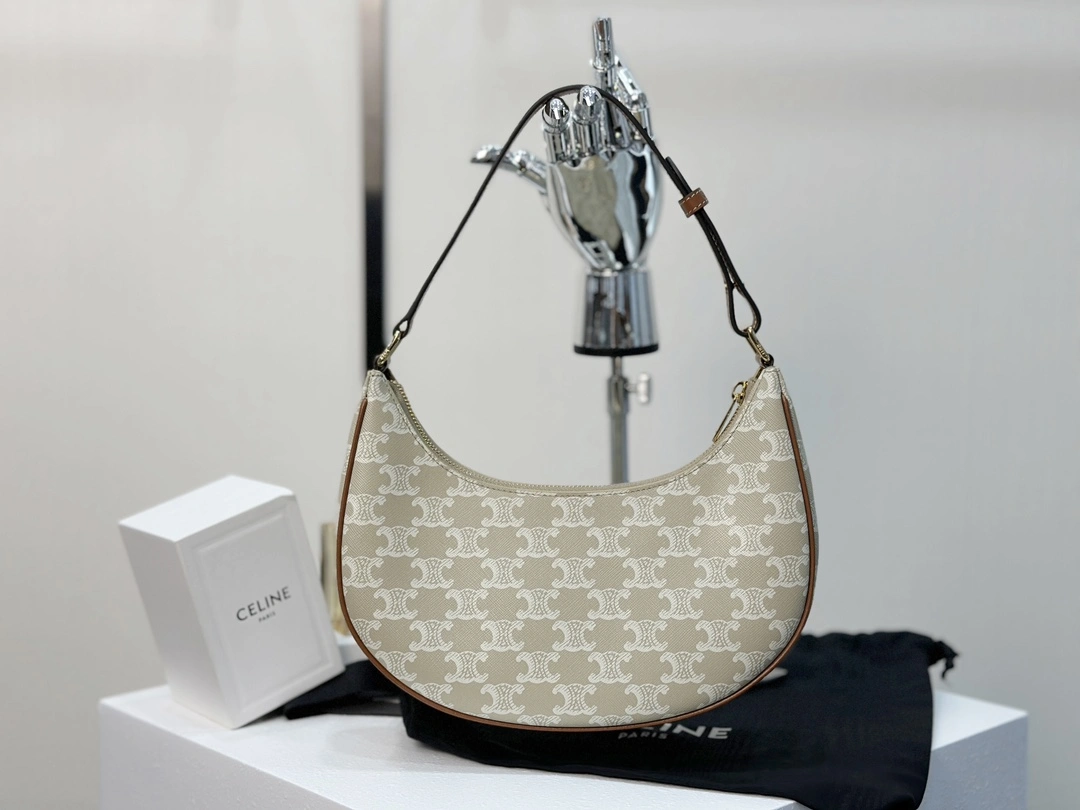 Celine Hobo Bags Sleek 94636