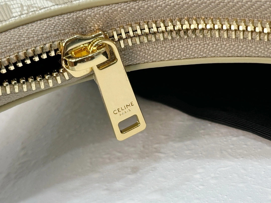 Celine Hobo Bags Sleek 94636
