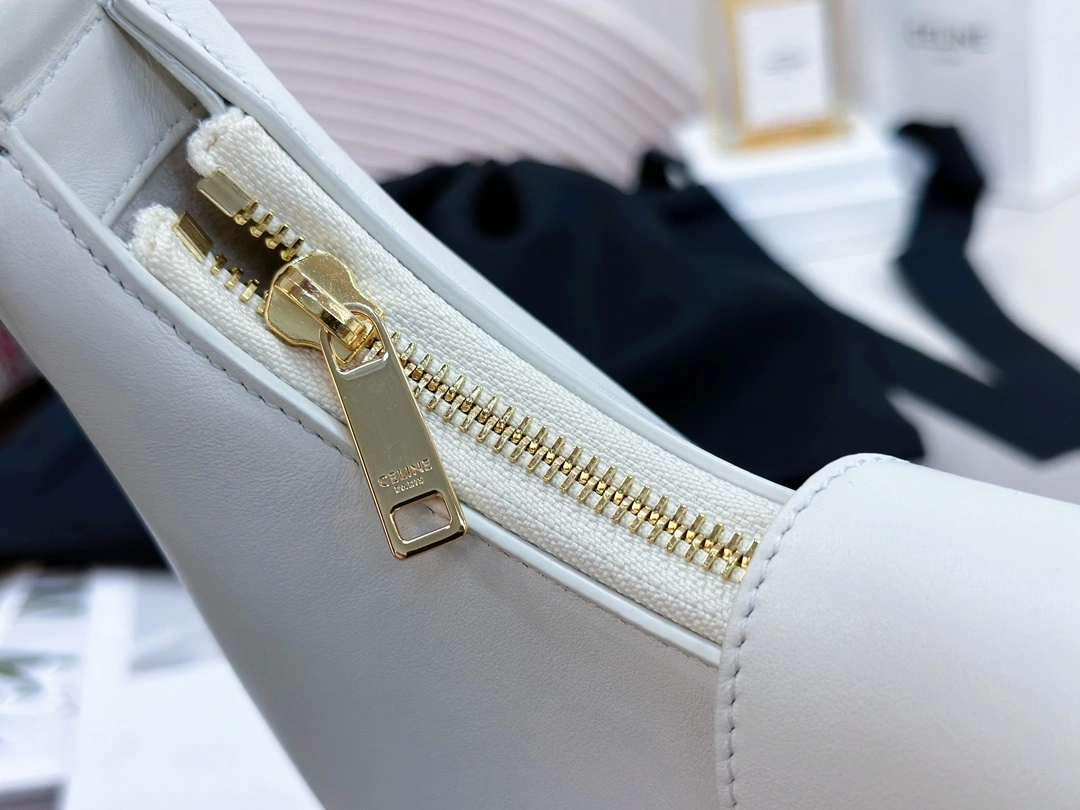 Celine Hobo Bags Bold 94642