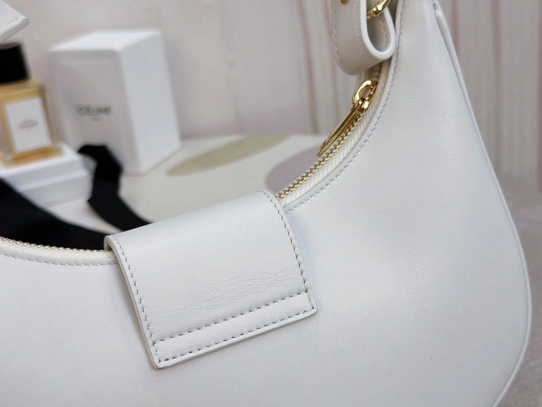 Celine Hobo Bags Bold 94642