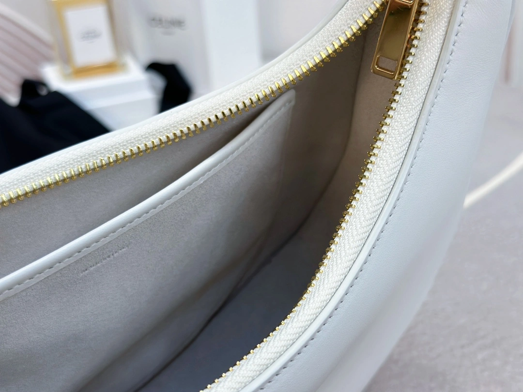 Celine Hobo Bags Bold 94642