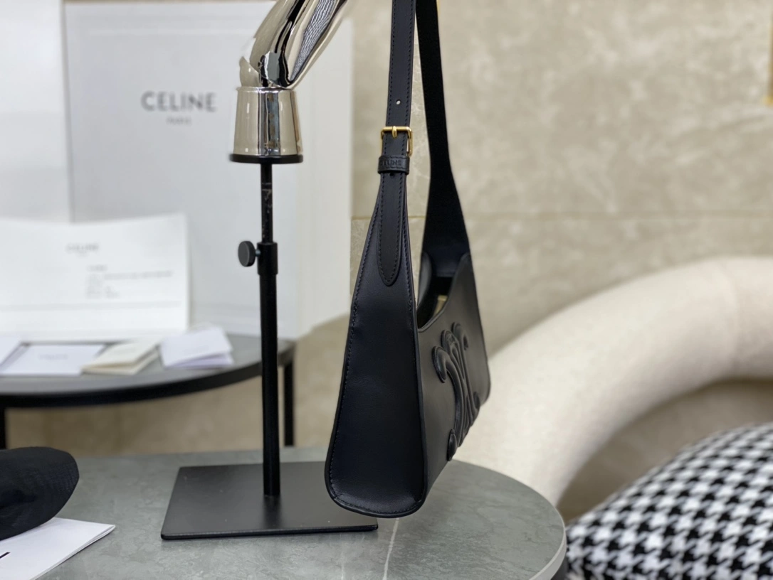 EyeCatching Celine Hobo Bags 94632