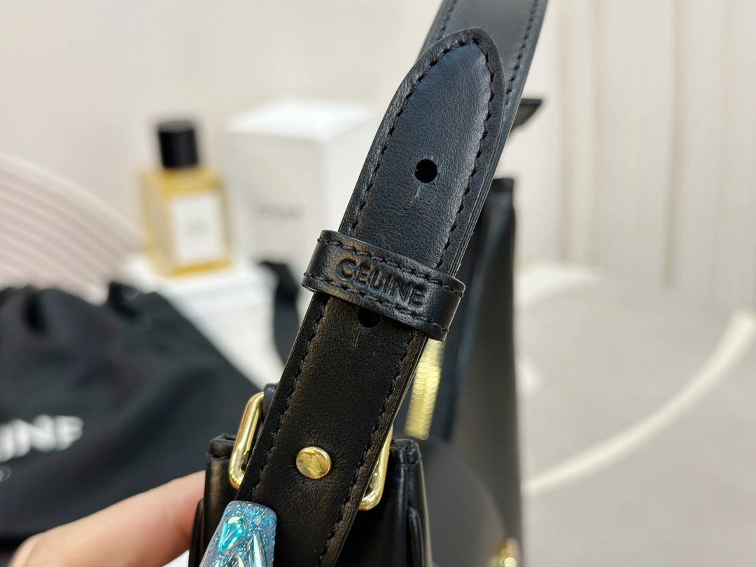 Celine Hobo Bags OnTrend 94623