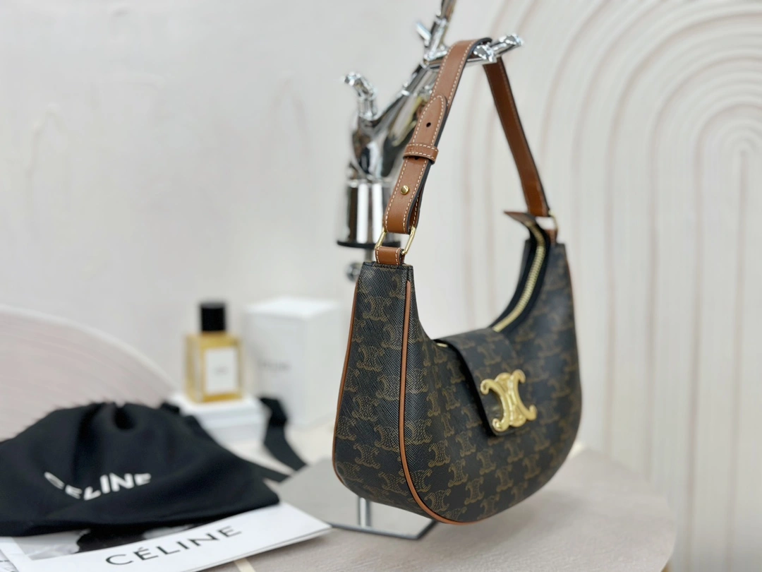 Cozy Celine Hobo Bags 94622