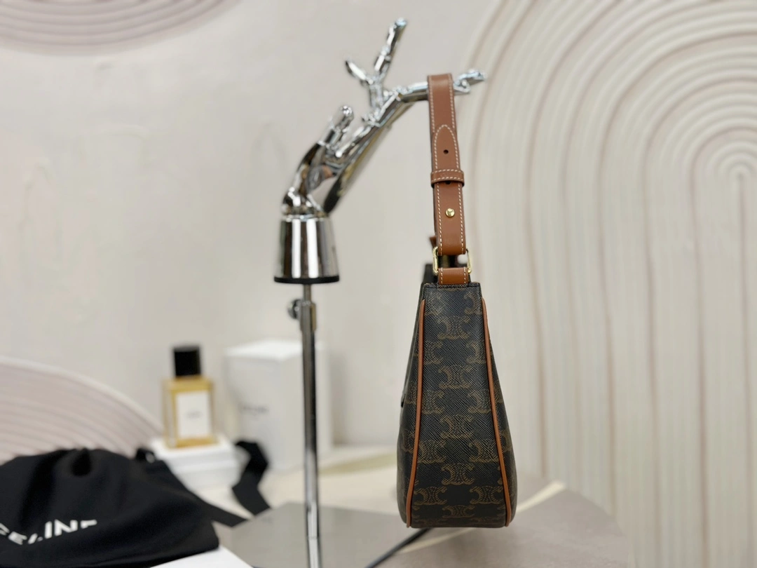 Cozy Celine Hobo Bags 94622
