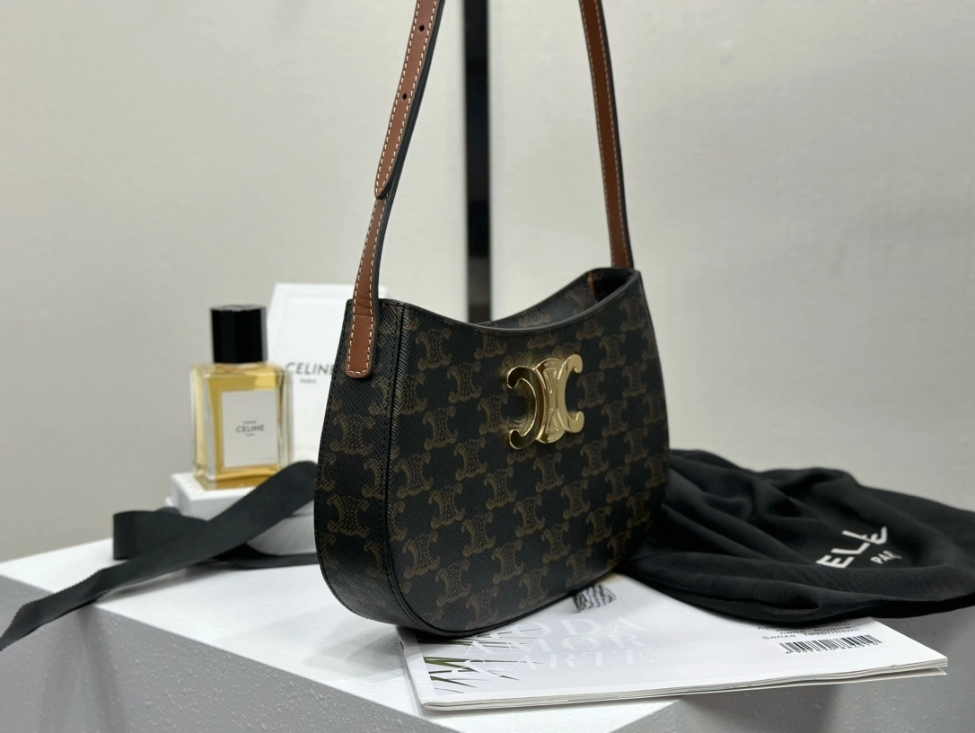 Celine Hobo Bags Casual 94608