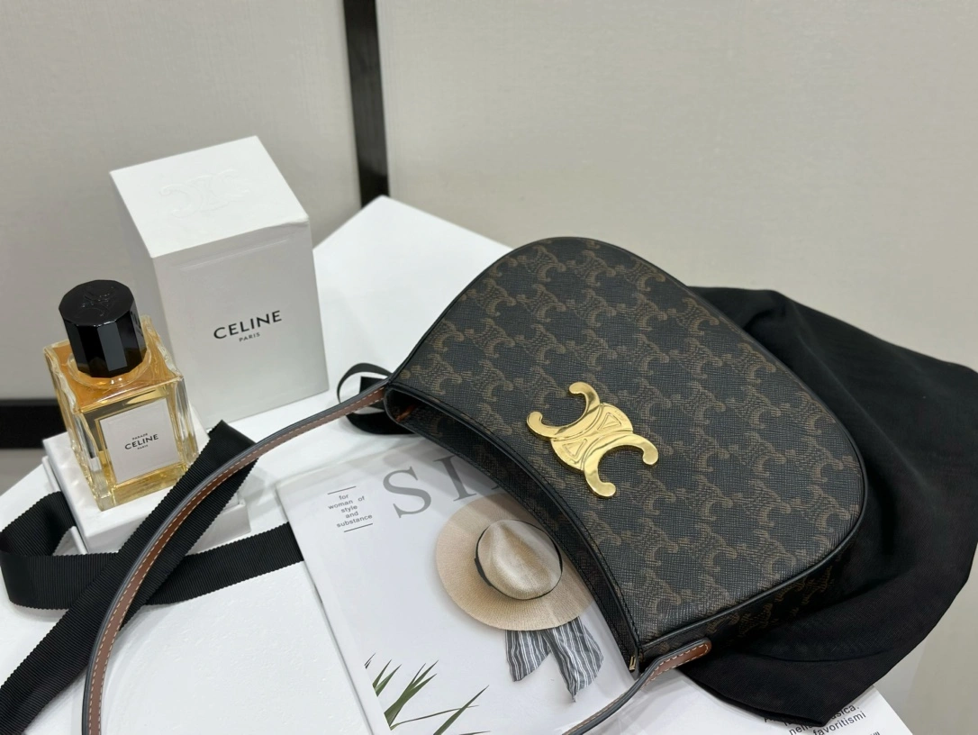 Celine Hobo Bags Casual 94608