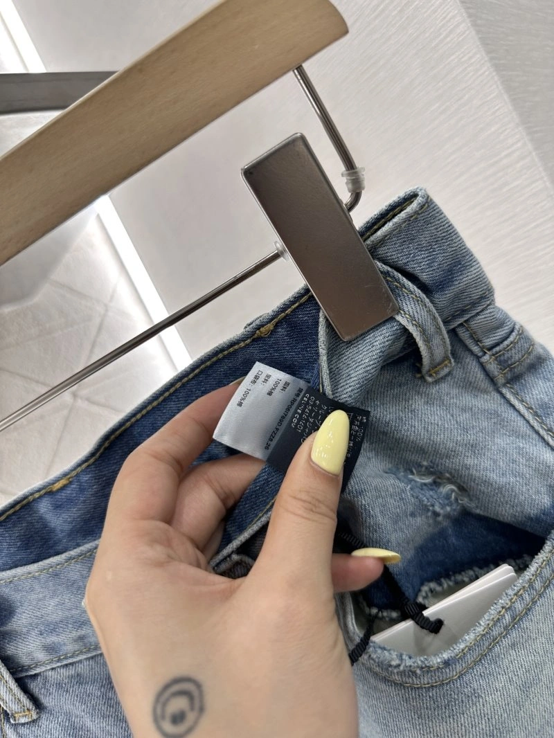EyeCatching Celine Jeans 107127