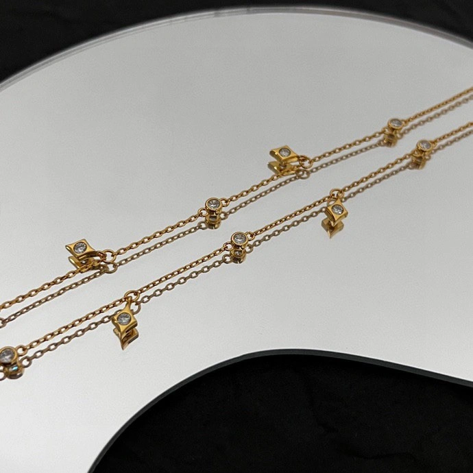 Bright Celine Necklaces 218454