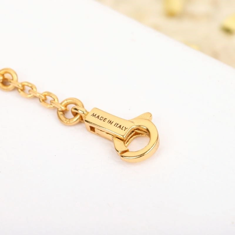 Celine Necklaces Efficient 218221