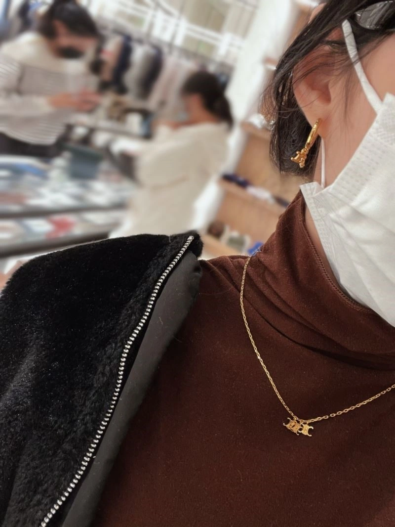 MoistureWicking Celine Necklaces 218202