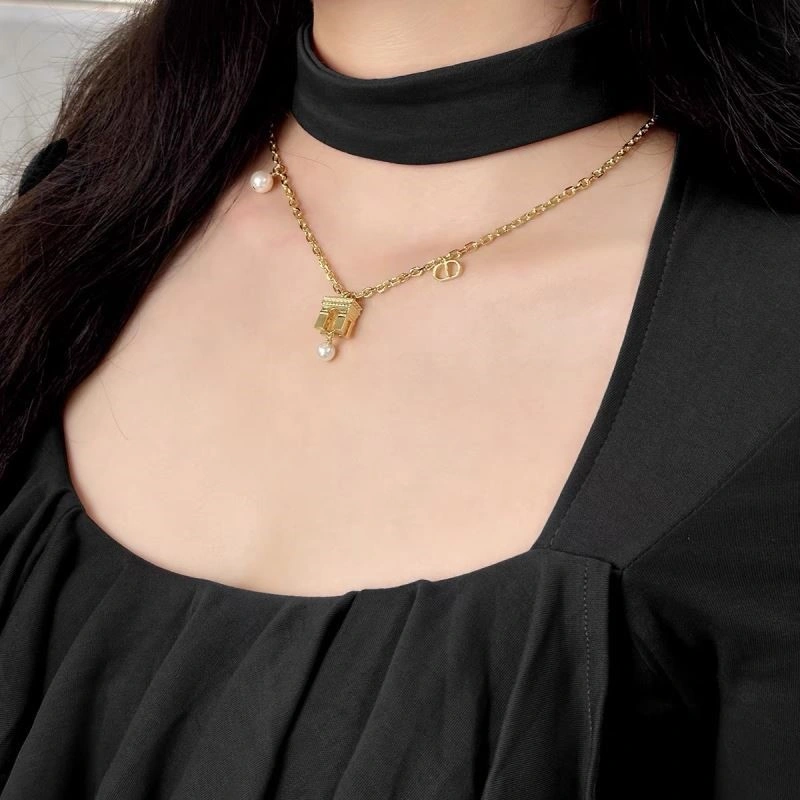 Celine Necklaces Reliable 218200